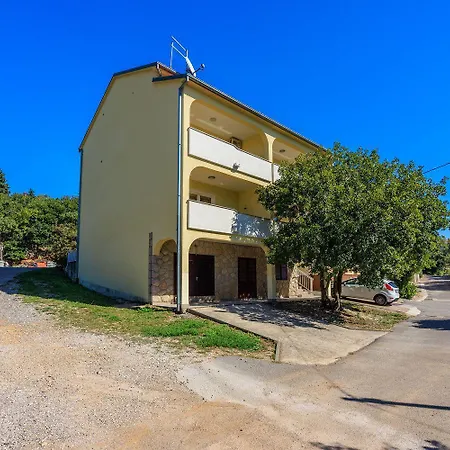 Cozy Dachgeschosswohnung Mit Meerblick, Klima, Wifi - Nur 350 Meter Zum Dramalj